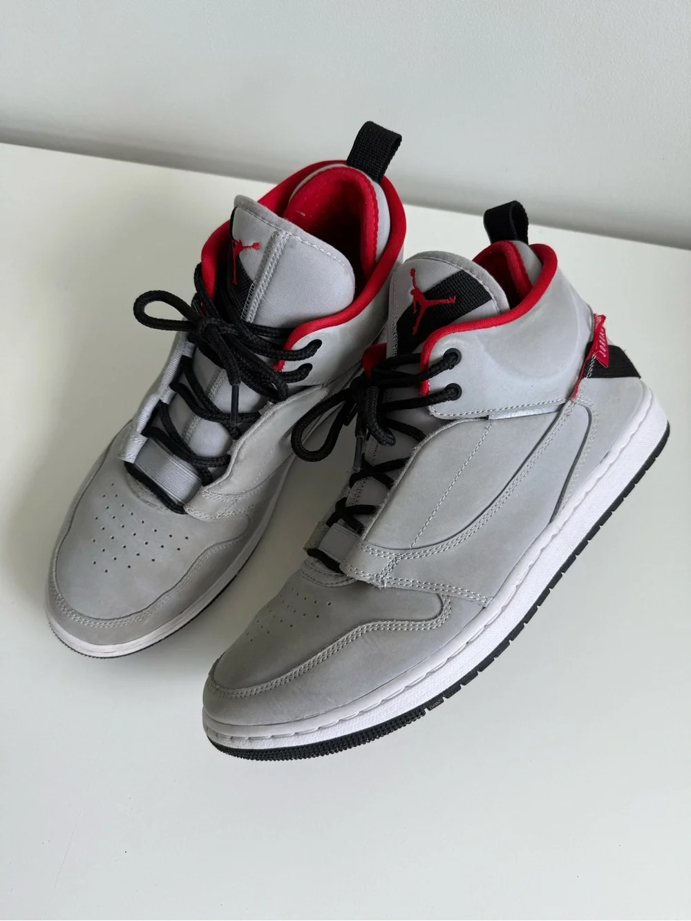 Nike Air Jordan Fadeaway Mid-Top Sneakers in WolfGray, Red and Black Men’s 10